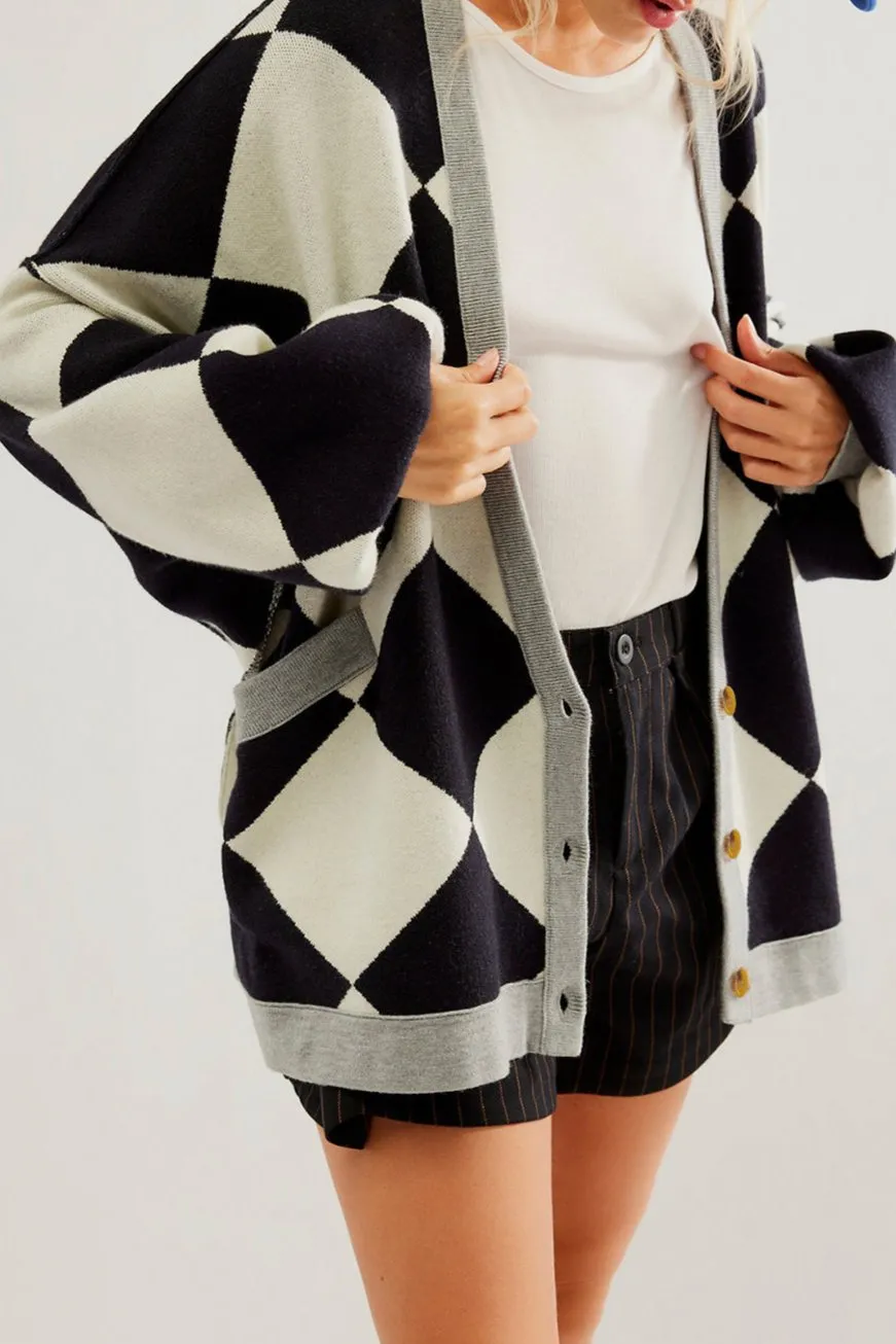 Colorblock Drop Shoulder Buttoned Cardigan