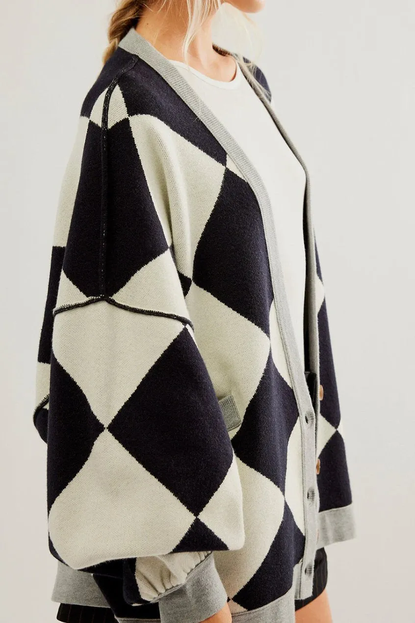 Colorblock Drop Shoulder Buttoned Cardigan