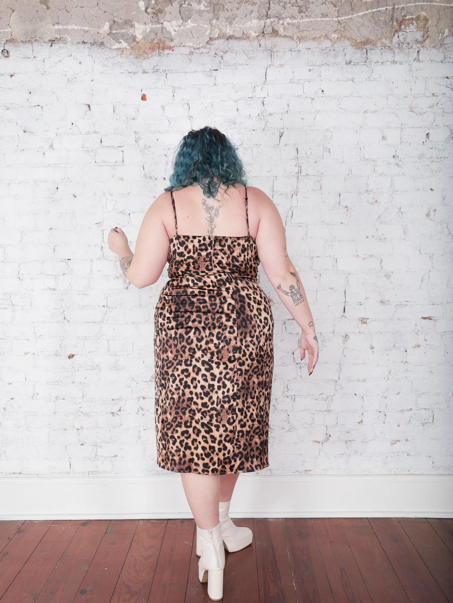 Lessie Leopard Midi Dress