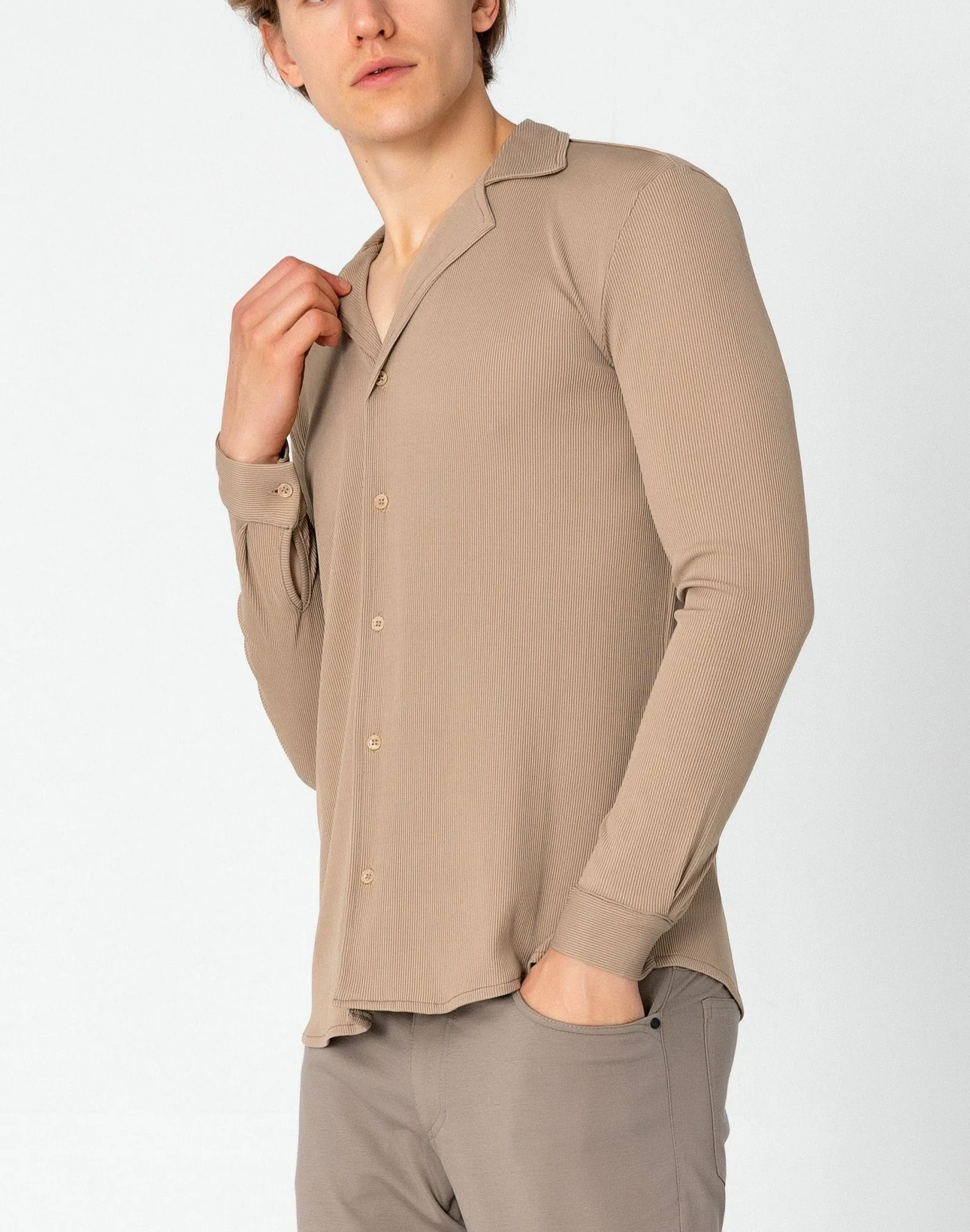 Lightweight Drapery Plisse Shirt - Beige