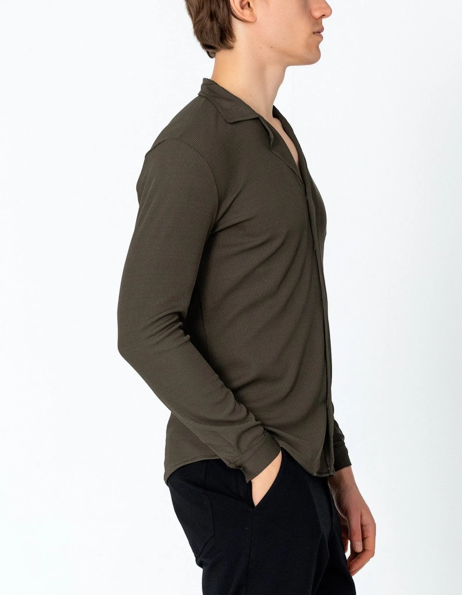 Lightweight Drapery Plisse Shirt - Olive Green