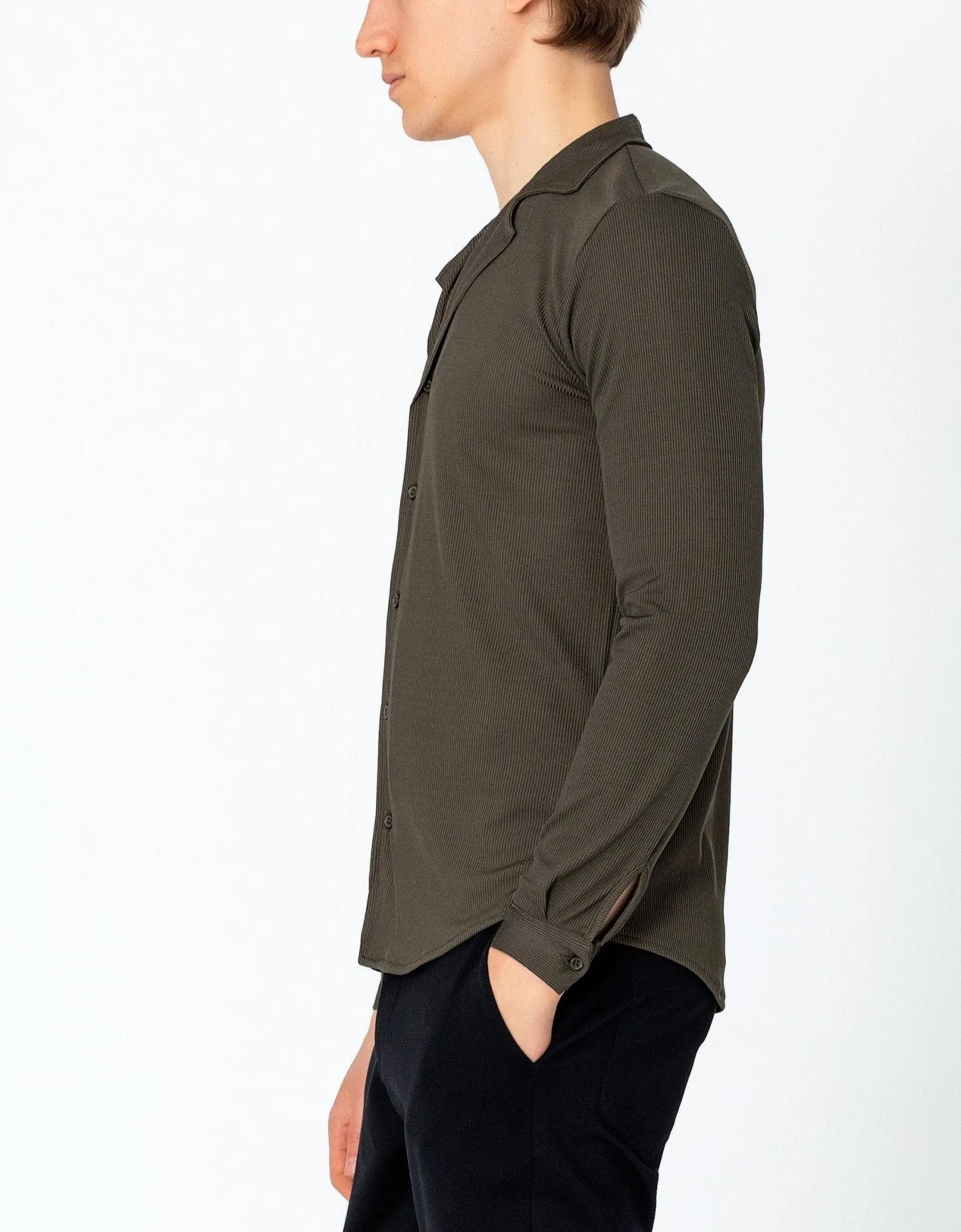 Lightweight Drapery Plisse Shirt - Olive Green