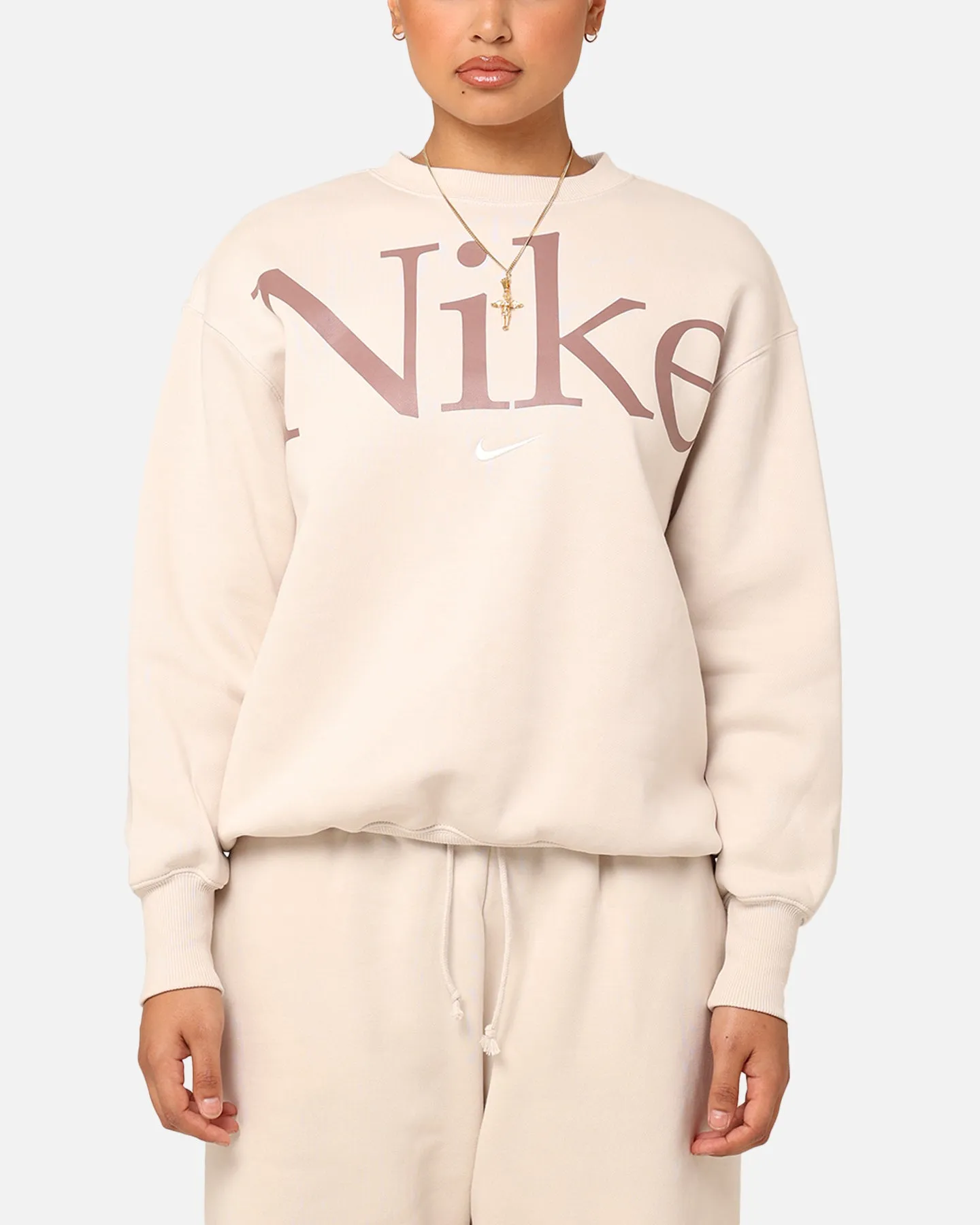 Nike Women's Sportswear Phoenix Fleece Oversized Logo Crewneck Light Orewood Brown