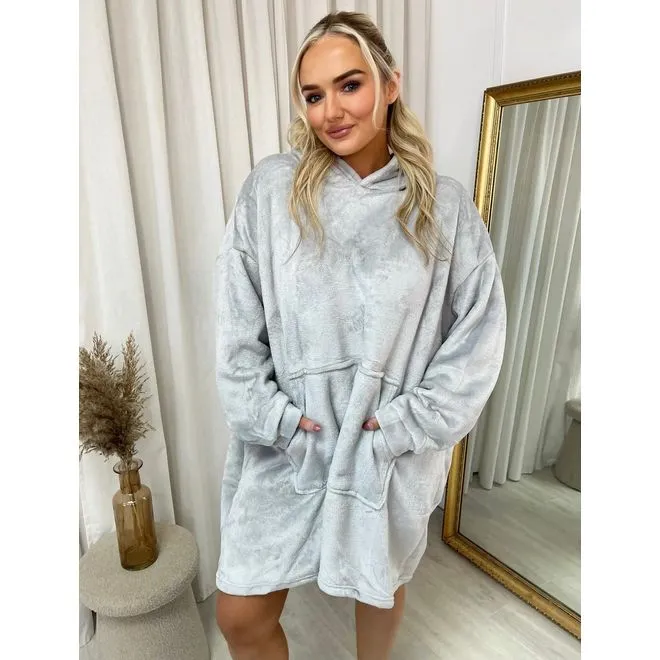 Oversized Fluffy Winter Blanket Hoodie