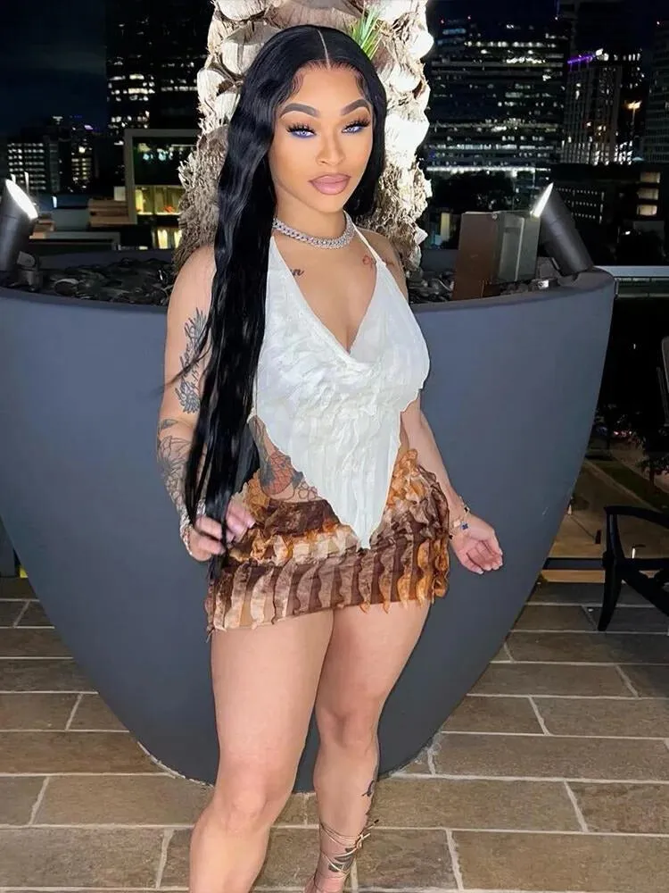 "T-BOO Women's Sexy 2-Piece Set: Ruffles See Through Low-Neck Camisole   Peach Hip Skirts - Perfect for Vacation Midnight Clubwear Matching Suit"