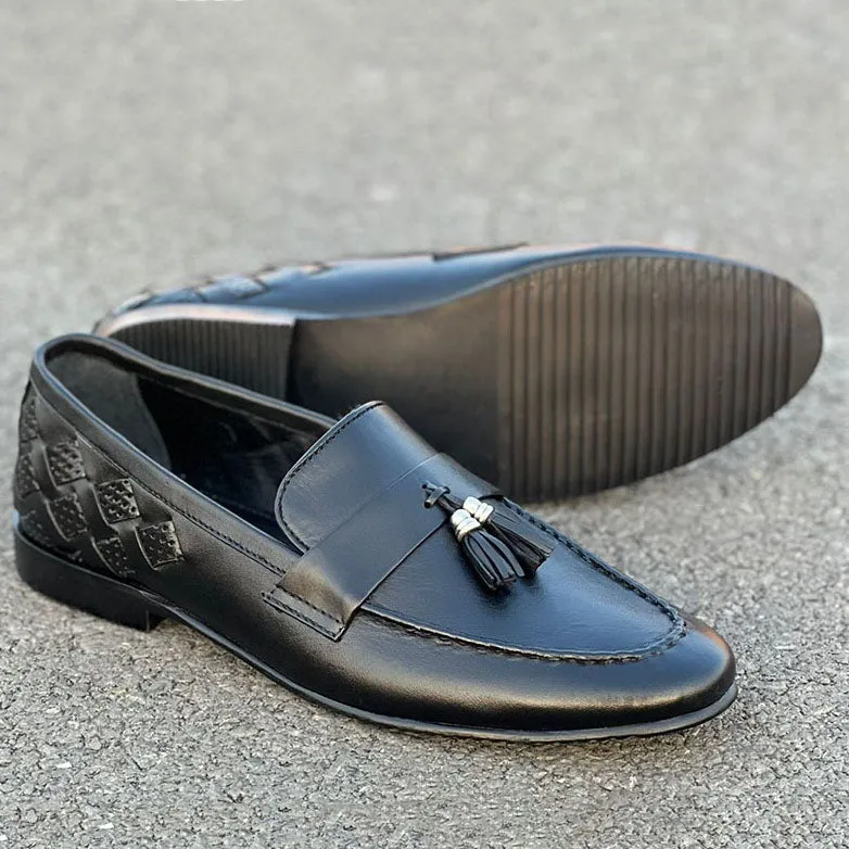 THE ALTONA TUSSEL BLACK - 2418